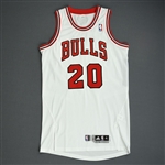 Snell, Tony<br>White Regular Season - 12/2/13
<br>Chicago Bulls 2013-14<br>#20 Size: XL+2